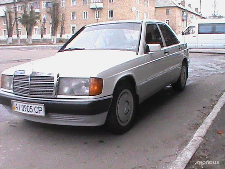 Mercedes-Benz C-Клас 1984 - 13