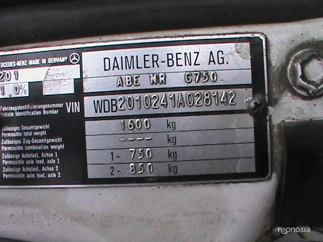 Mercedes-Benz C-Клас 1984 - 29