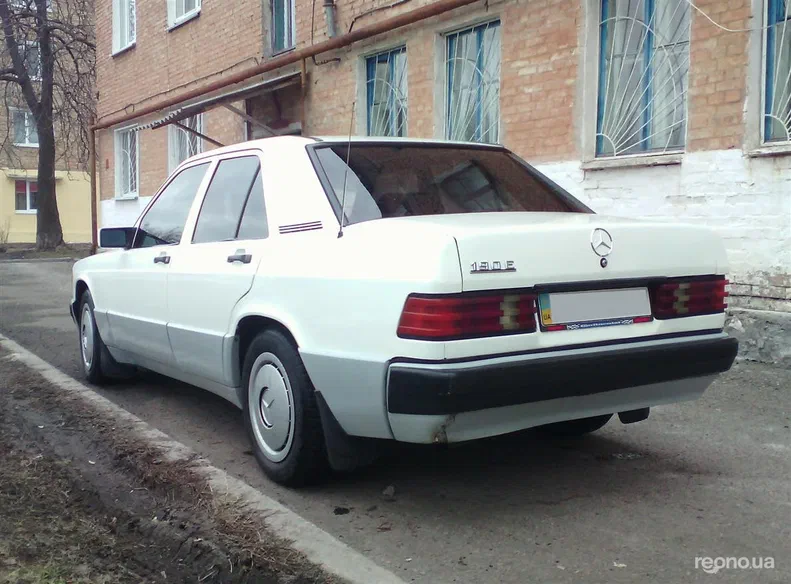 Mercedes-Benz C-Класс 1984