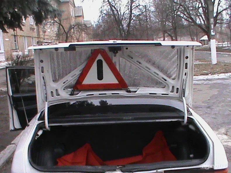 Mercedes-Benz C-Клас 1984 - 28