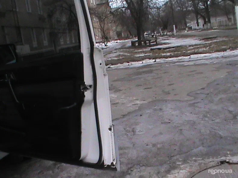 Mercedes-Benz C-Клас 1984 - 23