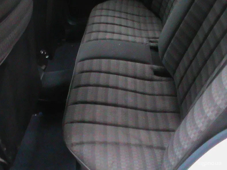 Mercedes-Benz C-Клас 1984 - 27