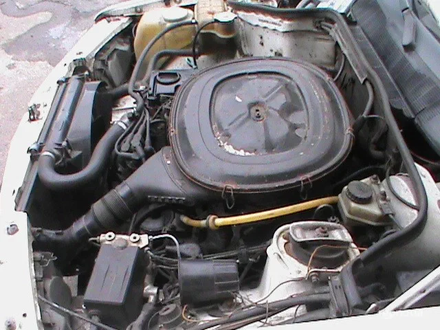 Mercedes-Benz C-Клас 1984 - 31