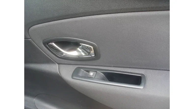 Renault Scenic 2013 - 17