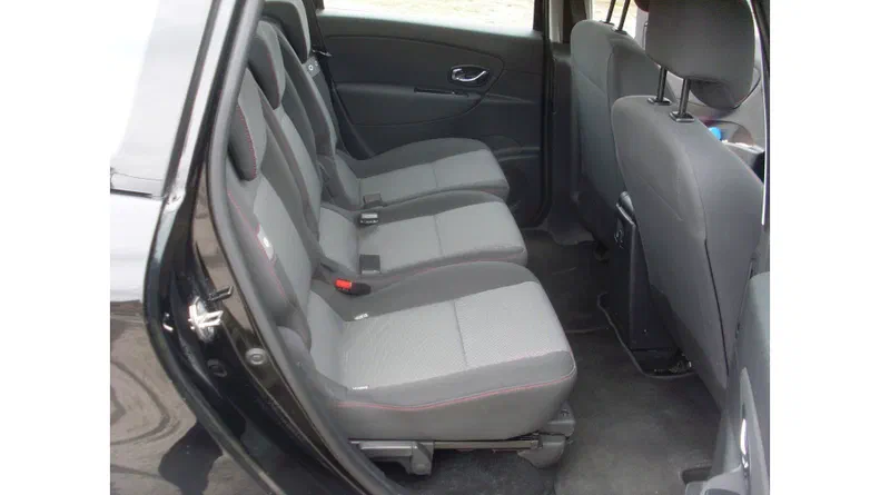 Renault Scenic 2013 - 16