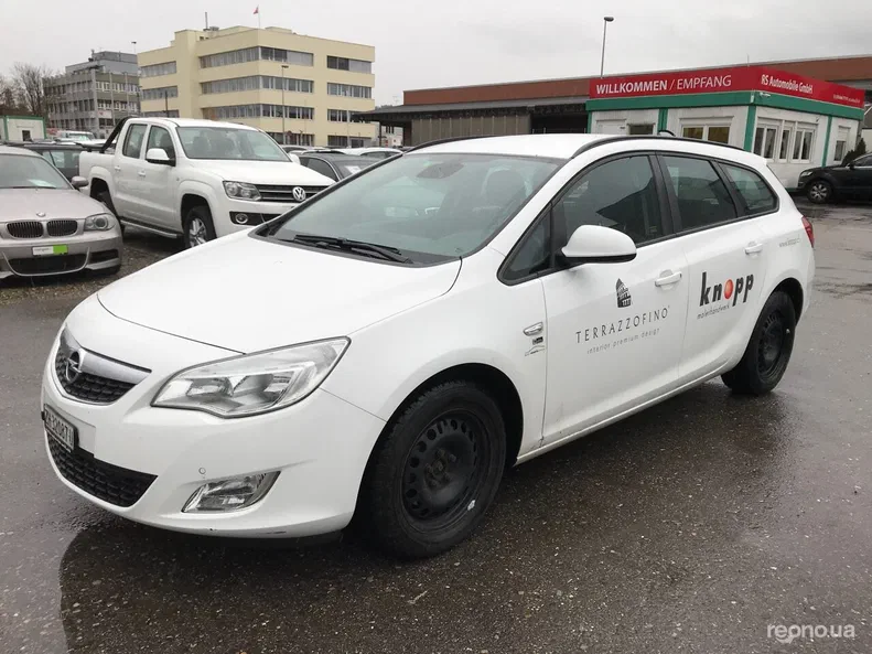 Opel Astra 2012