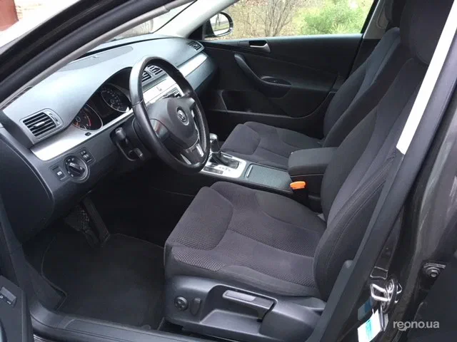 Volkswagen Passat 2010