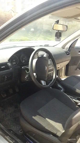 Ford Mondeo 2004 - 6