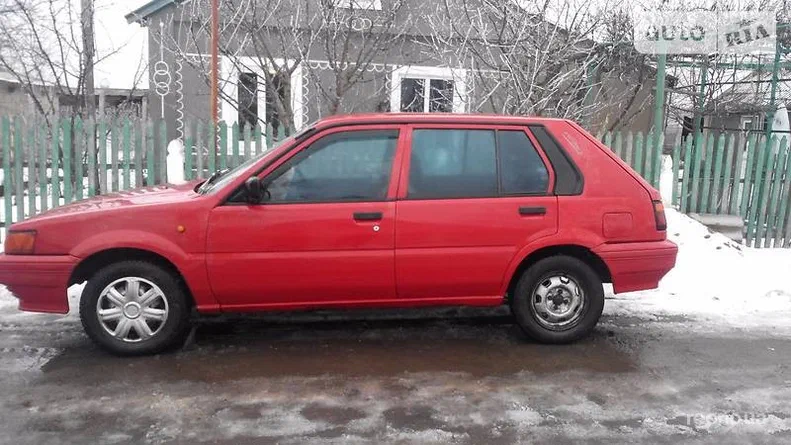 Nissan Sunny 1988 - 7