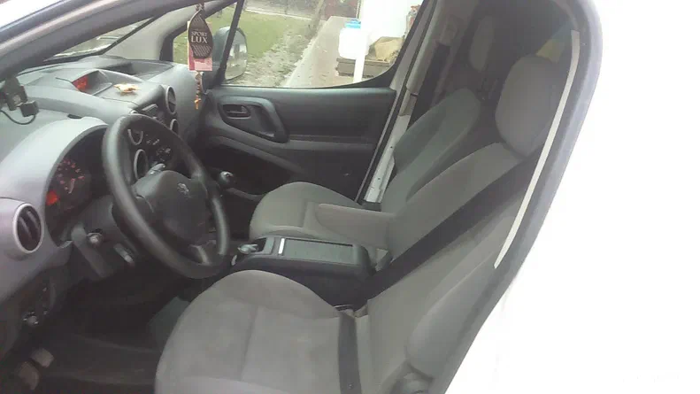 Peugeot Partner 2011 - 9