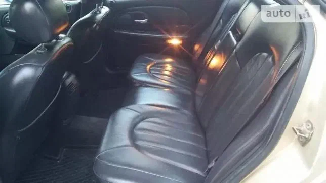 Chrysler 300 2000