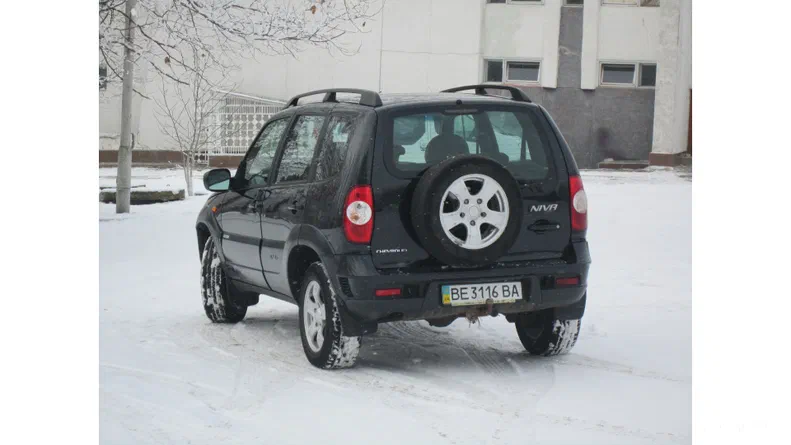 Chevrolet Niva 2011 - 8