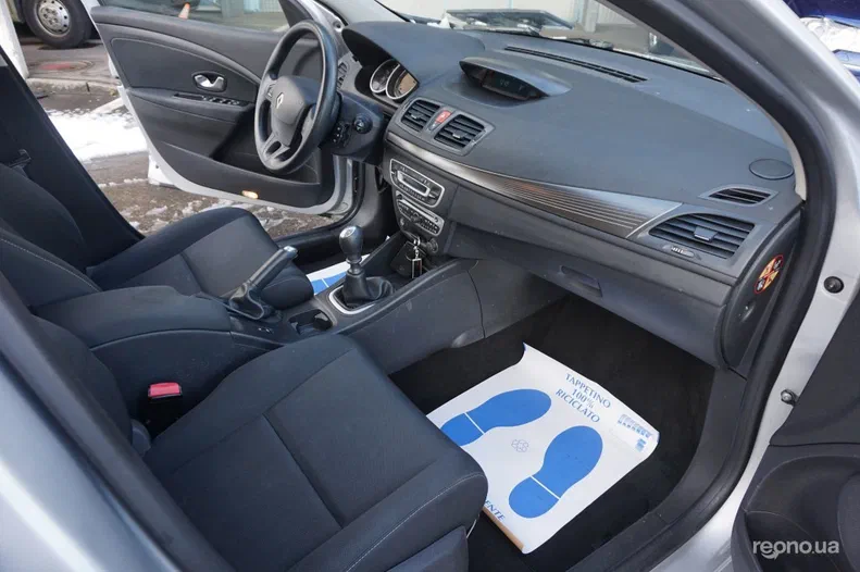 Renault Megane 2011 - 9