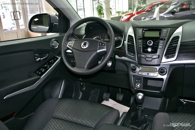SsangYong Korando 2014 - 11