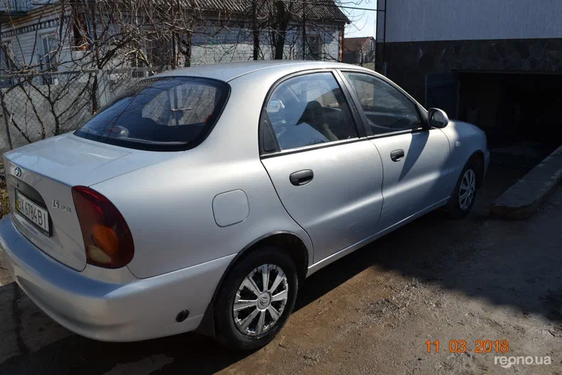 Daewoo Lanos 2012 - 5