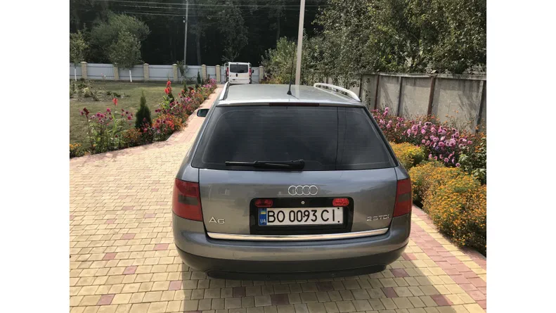 Audi A6 2001