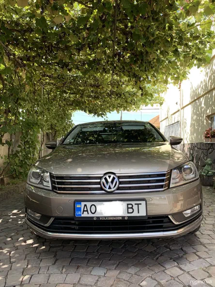 Volkswagen Passat 2011