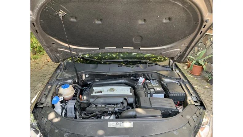 Volkswagen Passat 2011 - 13