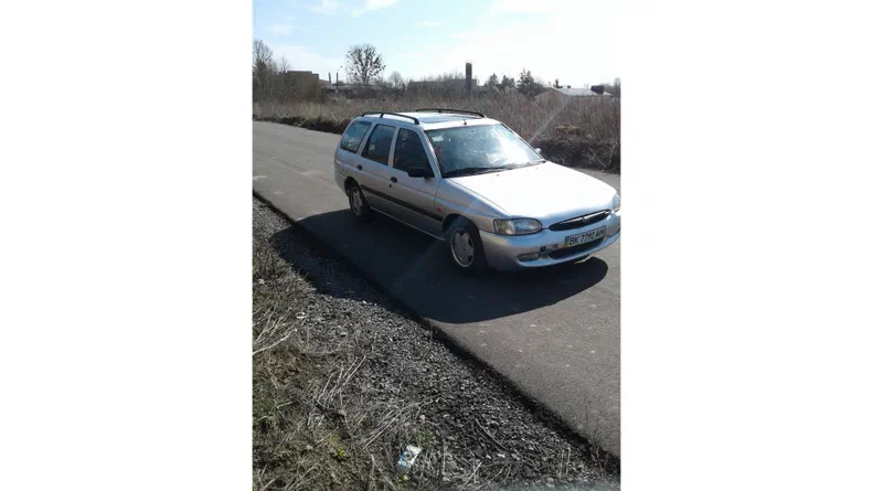 Ford Escort 1996 - 5
