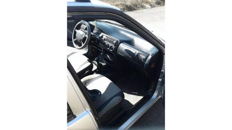 Ford Escort 1996 - 8