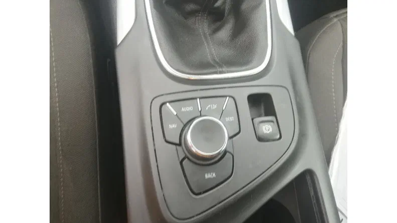 Opel Insignia 2009 - 7