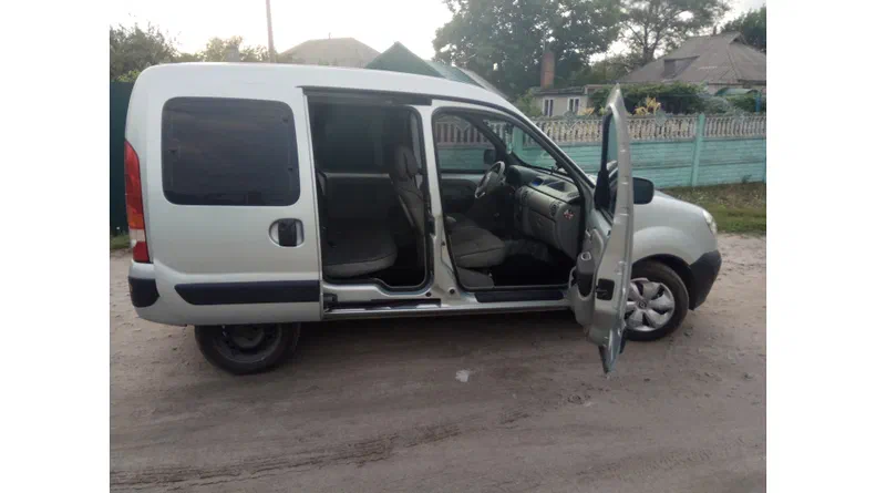 Renault Kangoo 2008 - 10