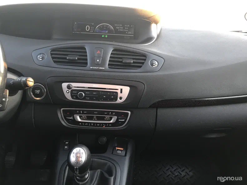 Renault Scenic 2013 - 9