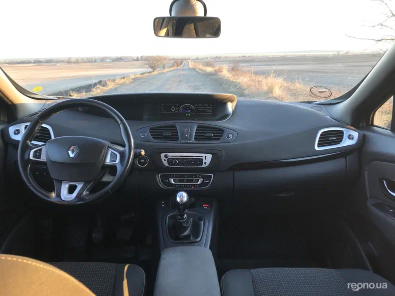 Renault Scenic 2013 - 8