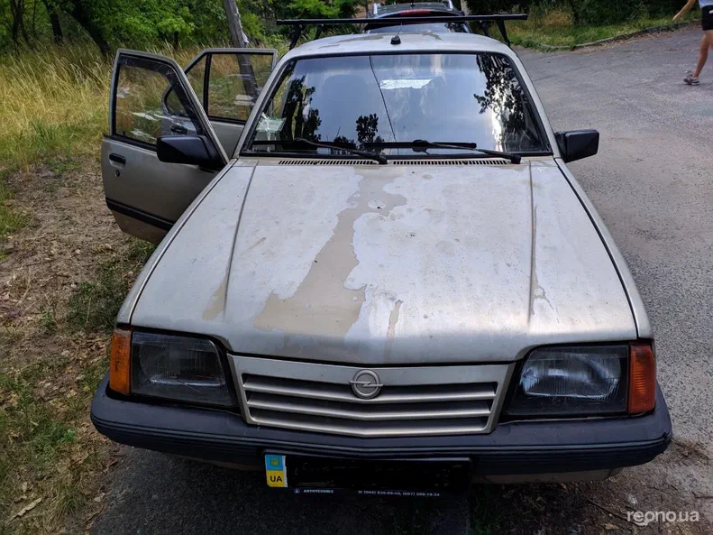 Opel Ascona 1987 - 2
