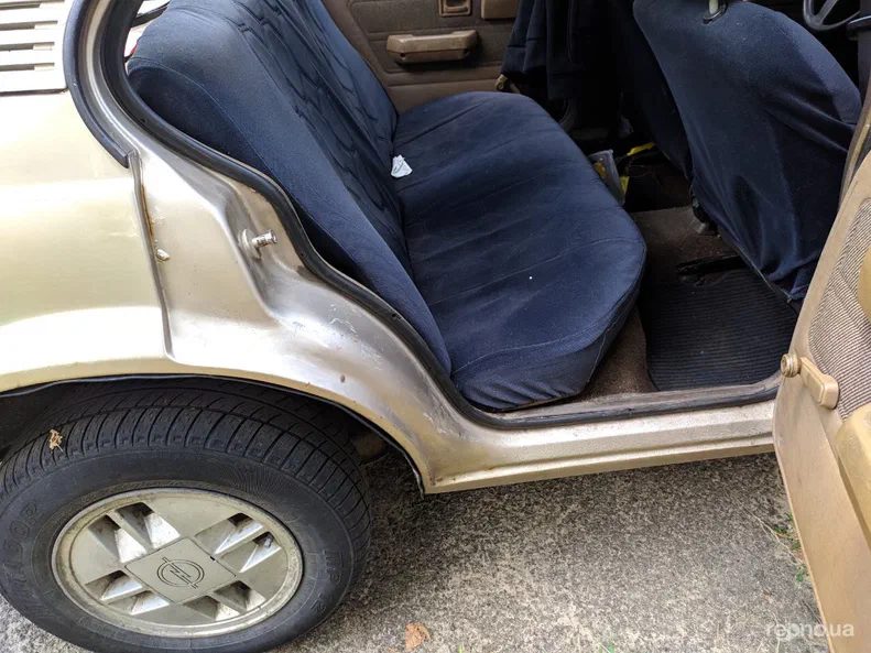 Opel Ascona 1987 - 11