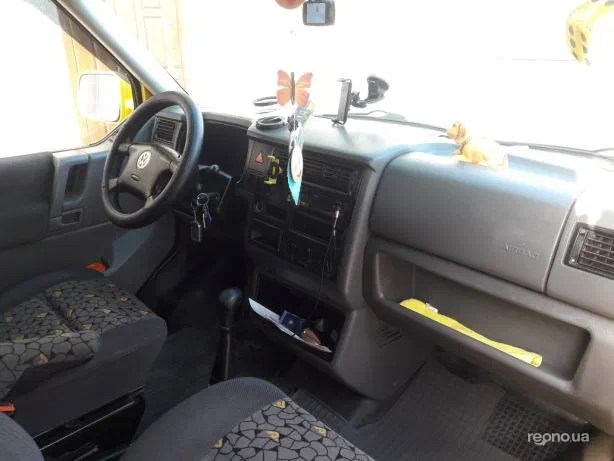 Volkswagen T4Caravelle 2003