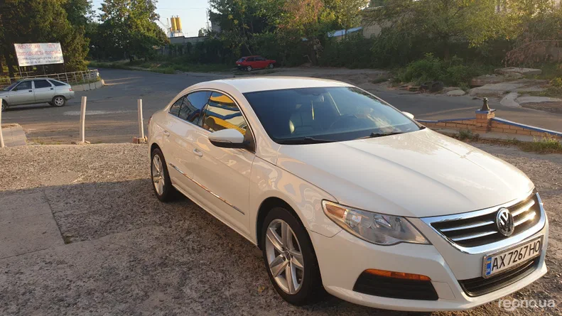 Volkswagen Passat CC 2011