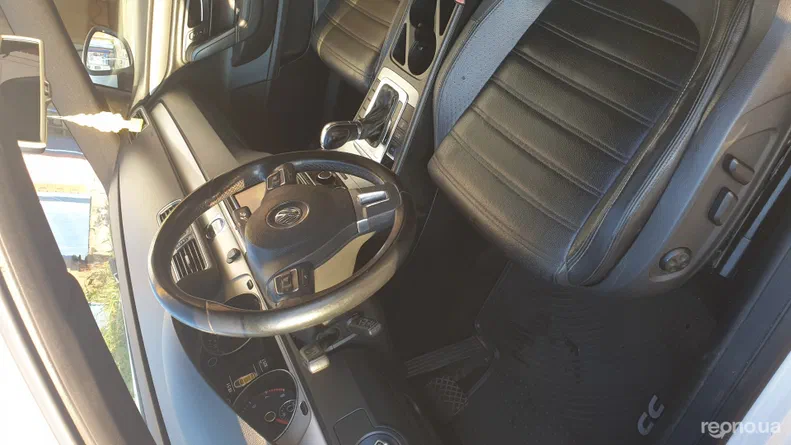 Volkswagen Passat CC 2011