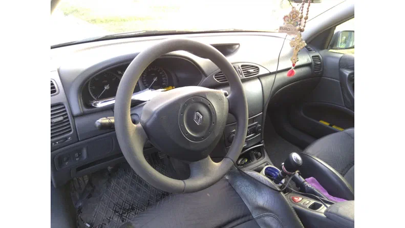 Renault Laguna 2002 - 7