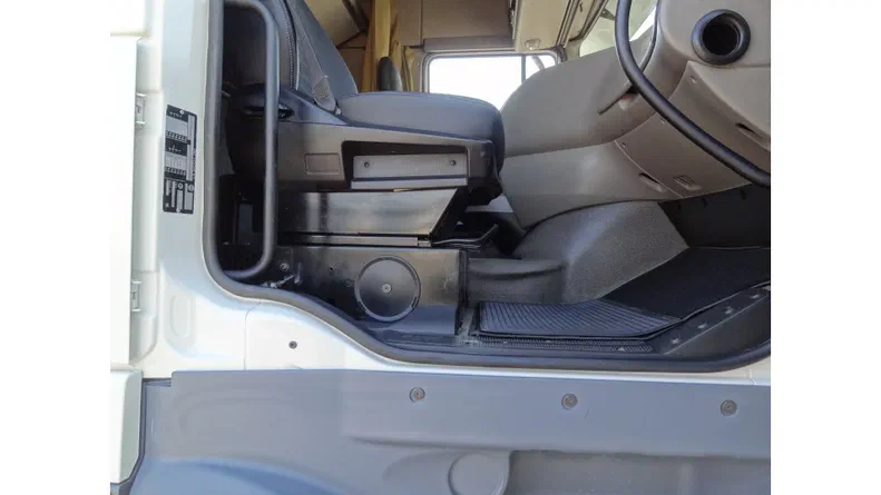 DAF XF105 series 2011 - 8