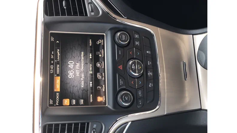 Jeep Grand Cherokee 2013 - 28