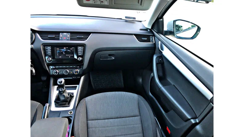 Skoda Octavia 2015 - 35