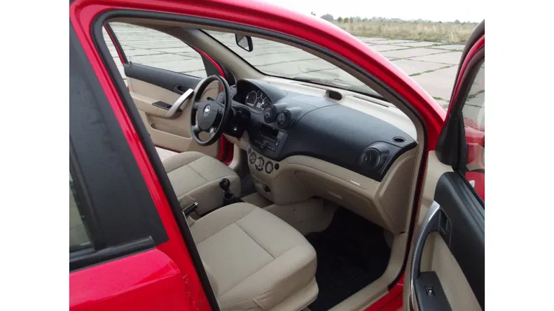 Chevrolet Aveo 2009 - 11