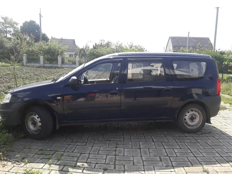 Renault Logan 2010