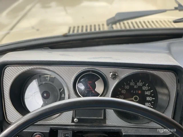 ГАЗ 24 «Волга» 1981 - 9