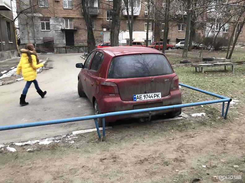 Toyota Yaris 2001 - 6