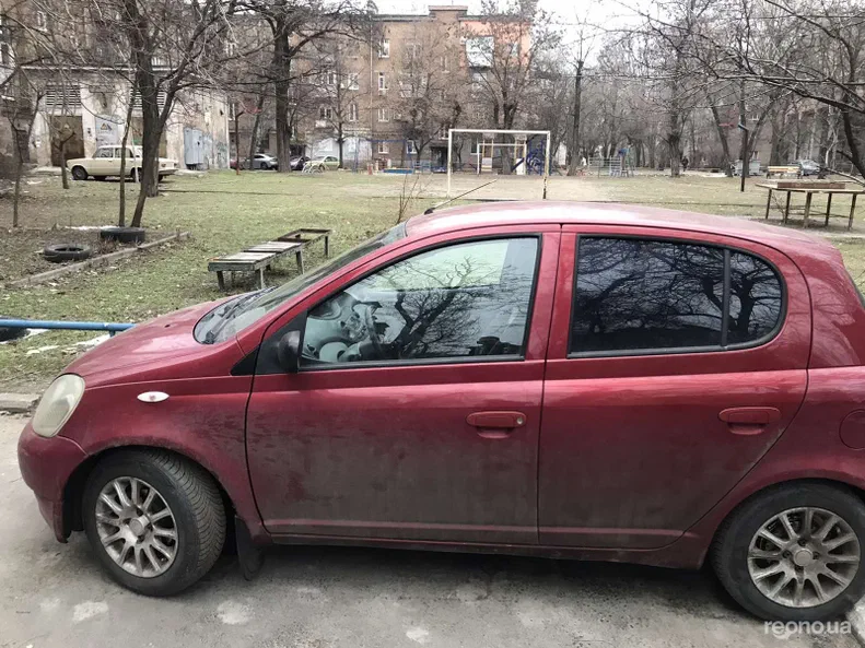 Toyota Yaris 2001