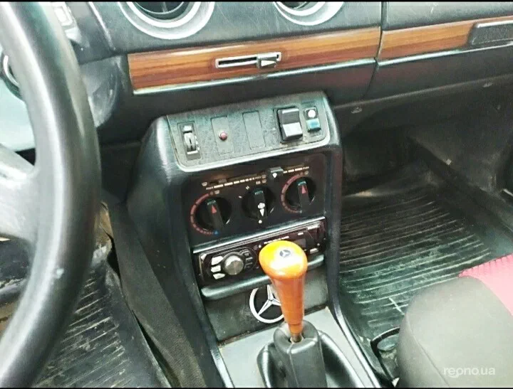 Mercedes-Benz W124 1984 - 9