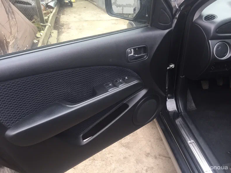 Mitsubishi Outlander 2008 - 8