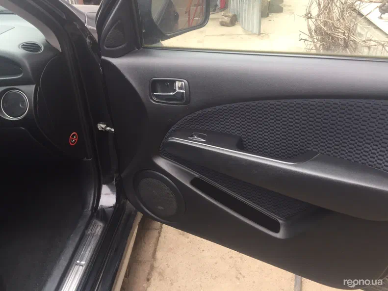 Mitsubishi Outlander 2008