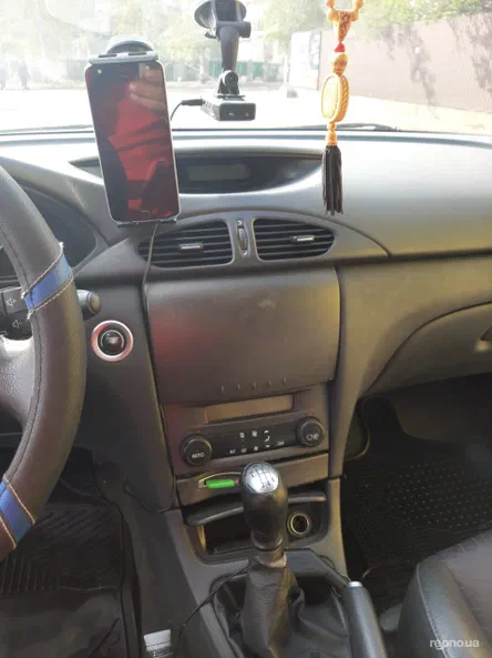 Renault Laguna 2002 - 7