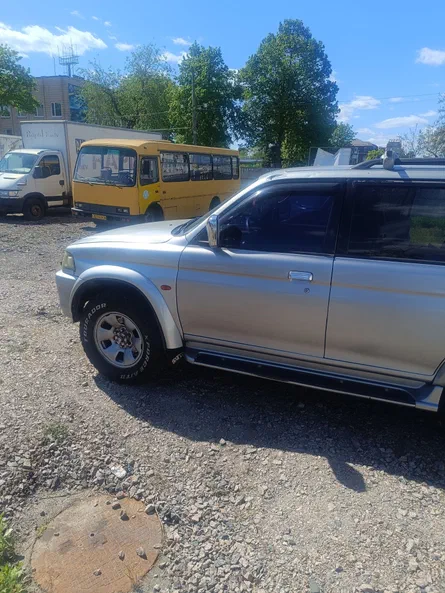 Mitsubishi Pajero 1999 - 6