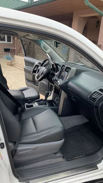 Toyota Land Cruiser 2013 - 11