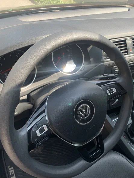 Volkswagen Jetta 2017 - 5