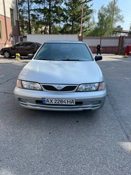 Nissan Almera 1998